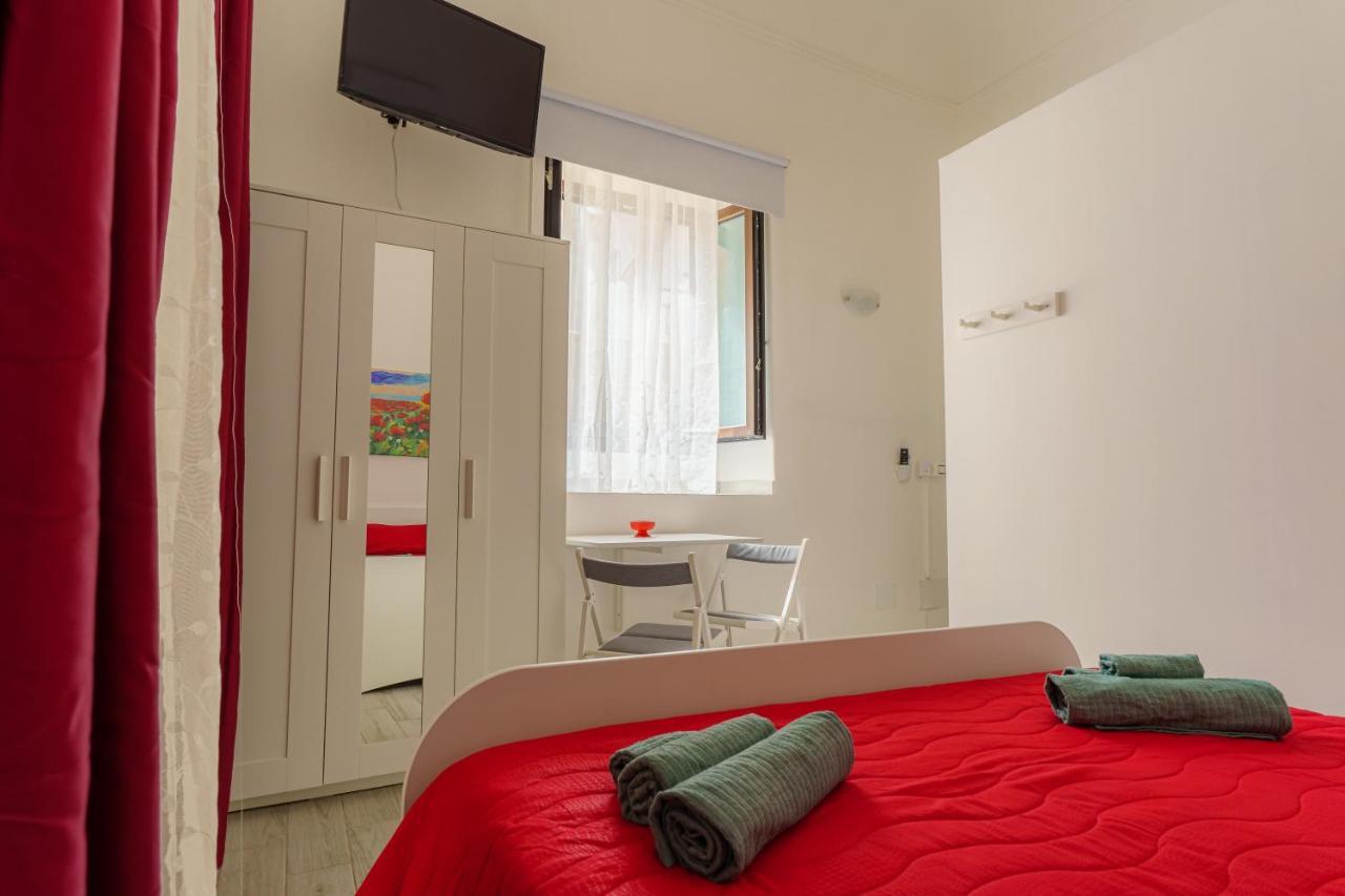 Casta Diva Holiday Rooms Катания Экстерьер фото