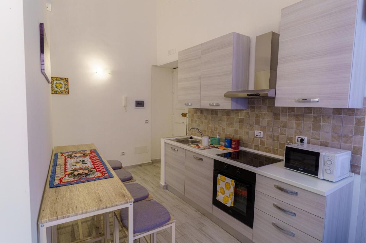 Casta Diva Holiday Rooms Катания Экстерьер фото