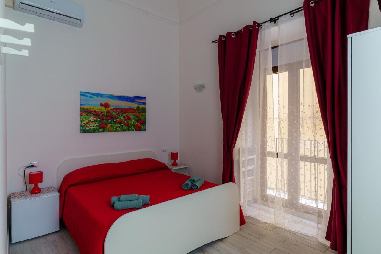 Casta Diva Holiday Rooms Катания Экстерьер фото